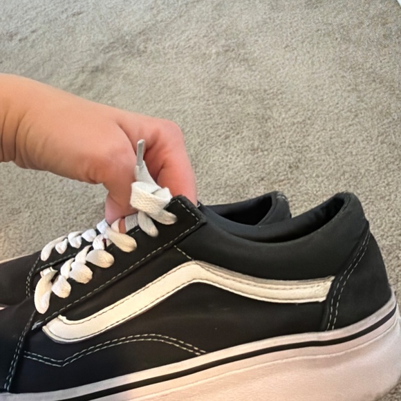 Vans - Picture 2 of 5